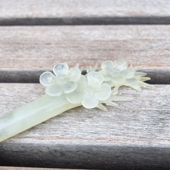 Green Icy Plum Blossom Carved Hairpin - Serpentine Jade Hair Stick main image 6